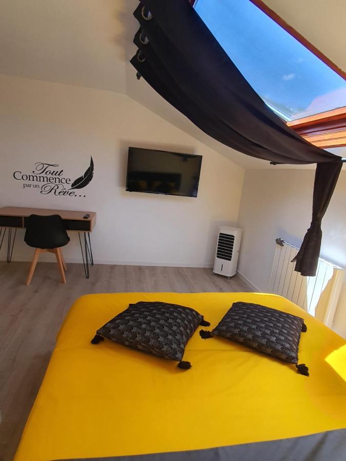 "Le Petit Paradis" Au Centre Ville D'โอโยนนักซ์ ภายนอก รูปภาพ